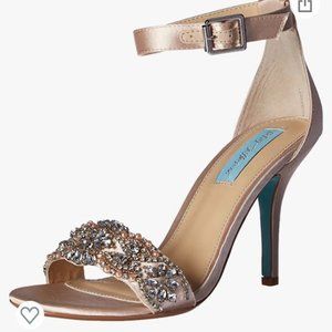 New (without tags) Betsey Johnson Heels, Champagne, Size 7.5